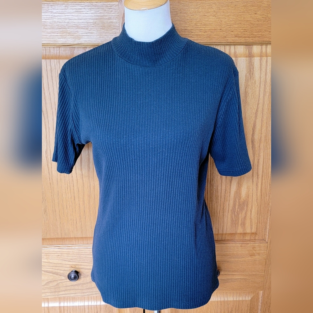 Women's Ribbed Mock Neck Short Sleeves Knit Top - Large